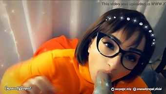 Velma Gives A Blowjob To A Monster, Leading To A Creampie In Leitinho'S Mouth