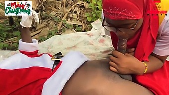 Nejlépe Hodnocená Nigerijská Romantická Sexuální Scéna Na Statku K Vánocům. Přihlaste Se K Red
