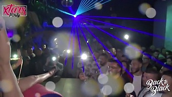 Daisy'S Performance With A Smile At Xtarparty