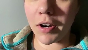 Dehumanizing Uskonnollinen Nainen