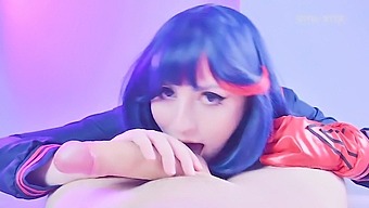 Ryuko Matoi Séduit Un Professeur Avec Ses Compétences Orales Sensuelles Et L'Expose Nu